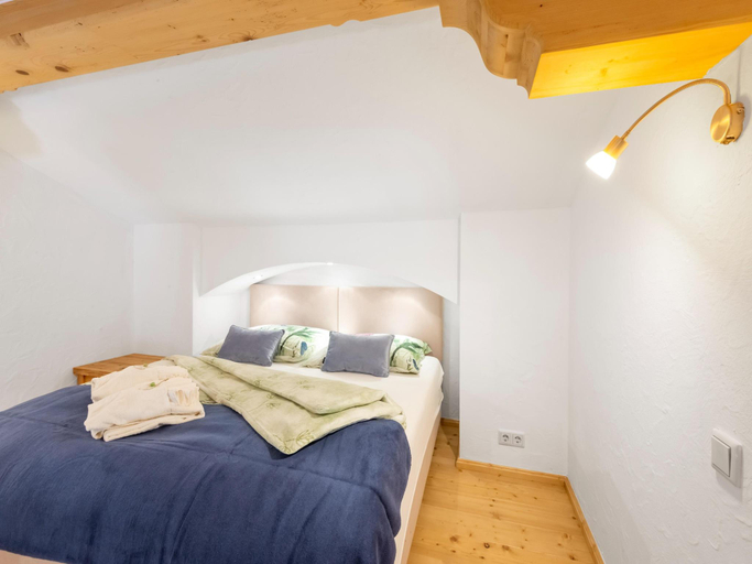 Bedroom 2, Chalet in Saalfelden near Ski Slopes, Zell am See