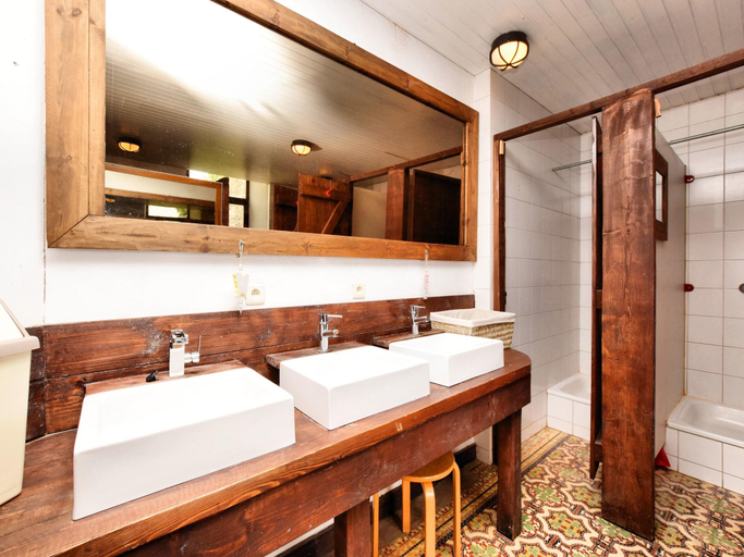 Bathroom, Lierneux Forest View Lodge, Liège