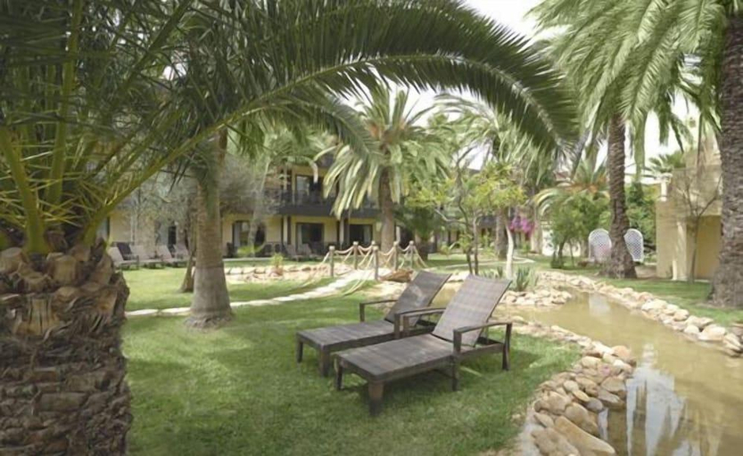 Others 3, Paradis Palace, Hammamet