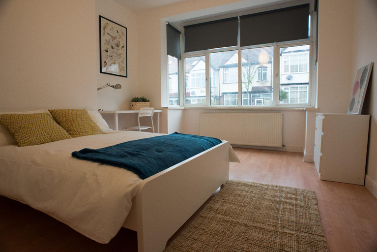 Others 5, Tooting Bec Rooms by PrimeCityHosts, London