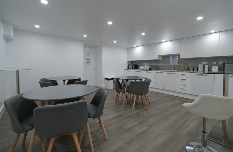 Food & Drinks, News Hotel by PrimeCityHosts, London