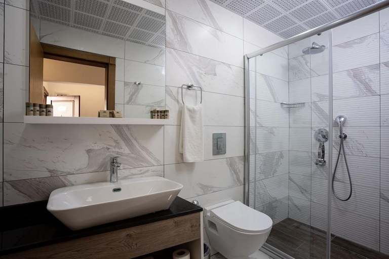 Bathroom 5, Anadolu Hotels Didim Club, Didim