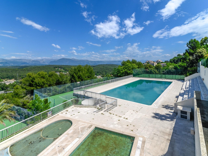Sport & Beauty, Mougins Hideaway for 4 Guests, Alpes-Maritimes