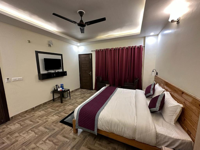 Bedroom 2, Hotel Aasara, Nainital
