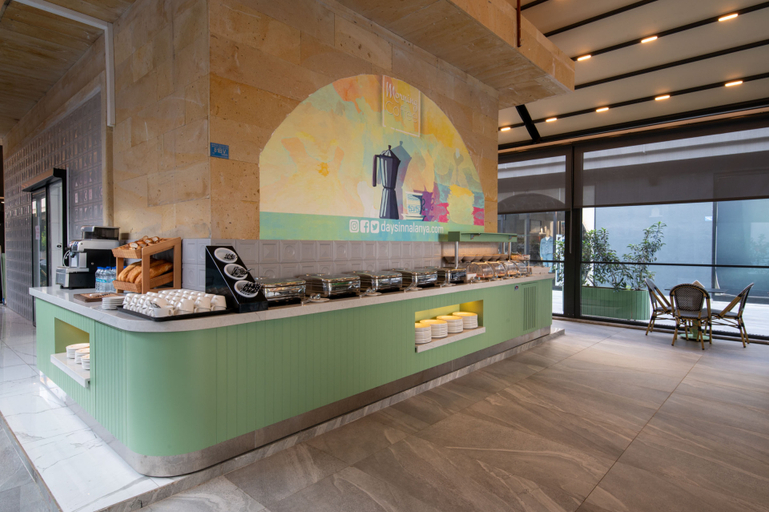 Food & Drinks 3, Days Inn By Wyndham Alanya, Alanya