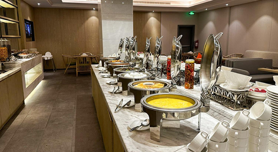 Food & Drinks 5, Aber Al Sahafa, Riyadh
