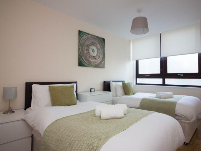 Bedroom, Castle Point Apartments, Southampton