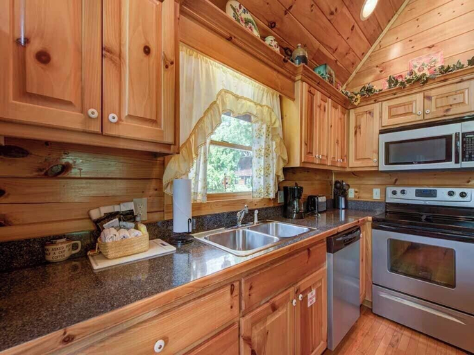 Others 5, Artistic Mountain by Jackson Mountain Rentals, Sevier
