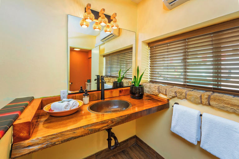 Bathroom 4, Nomads Hotel, Orange
