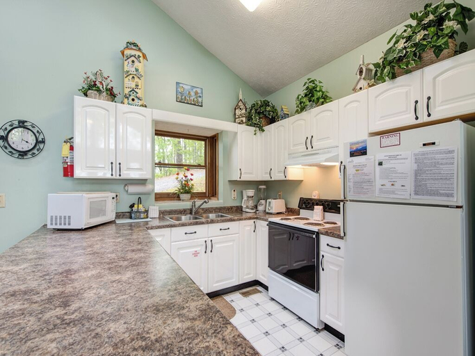 Others 5, Above and Beyond by Jackson Mountain Rentals, Sevier
