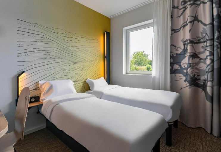 Bedroom 3, B&B Hotel Mulhouse Bâle Aéroport, Haut-Rhin