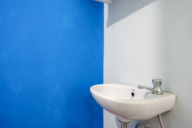 Bathroom 7