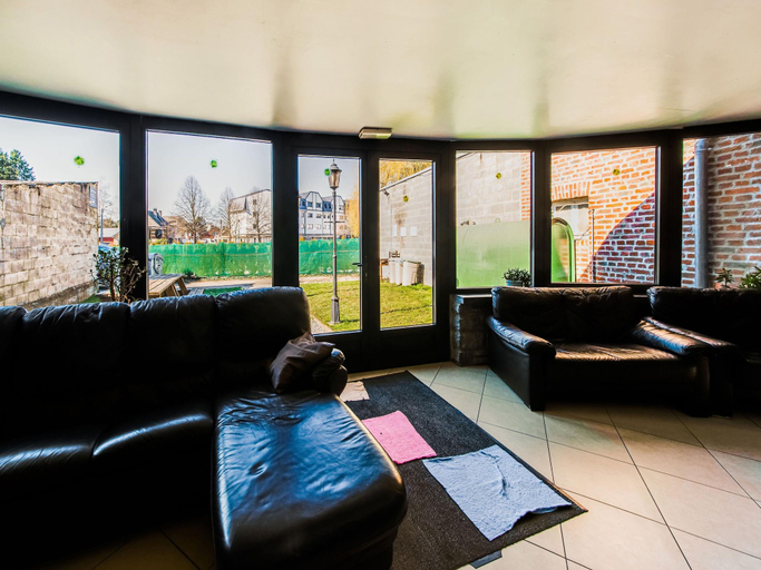 Others 4, Han-sur-Lesse cottage, Namur