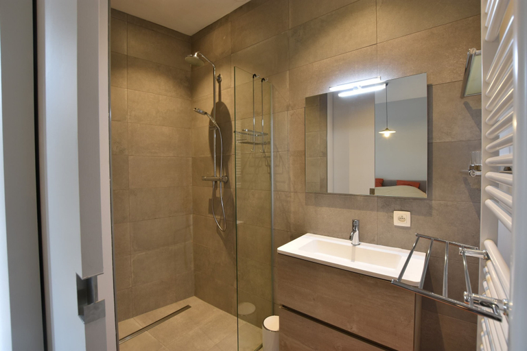 Bathroom 4, Apartment in Ieper with terrace, West-Vlaanderen