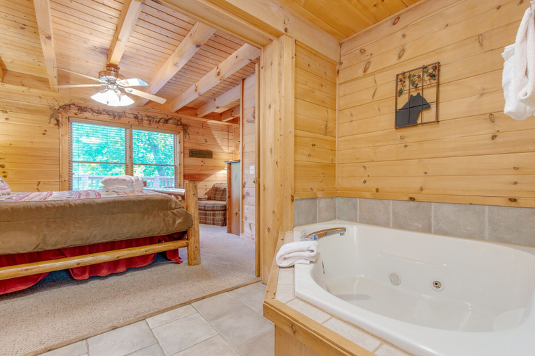 Bathroom 3, Gentle Bens Den by Jackson Mountain Homes, Sevier