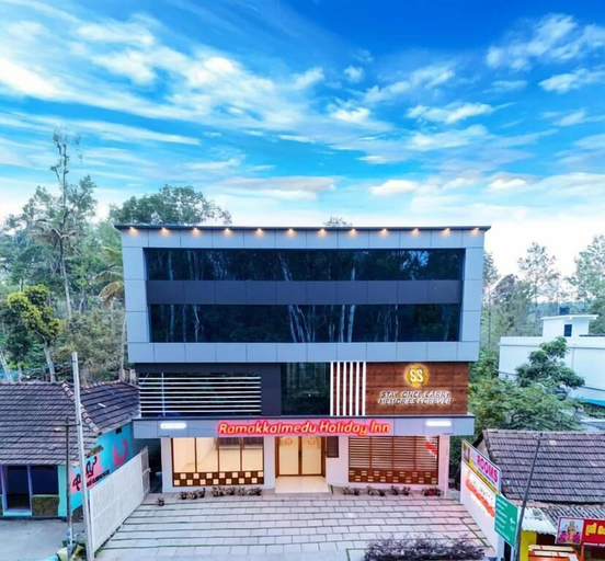 Exterior & Views