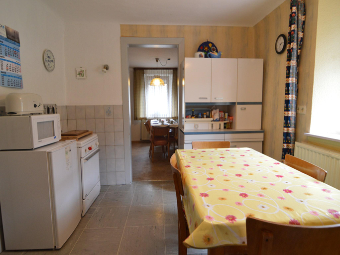 Others 4, Cottage in Kuchelscheid with Terrace, Liège