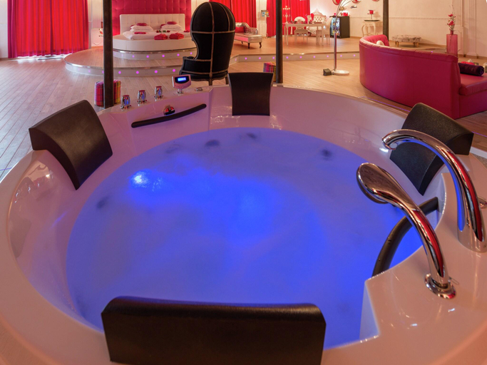 Sport & Beauty 4, Cozy Stay with Pool Nature, Liège