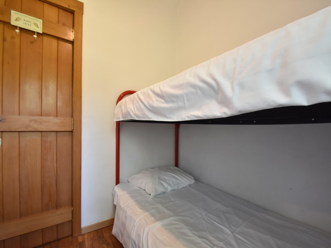 Bedroom 2, Cottage with Bubble Bath, Liège