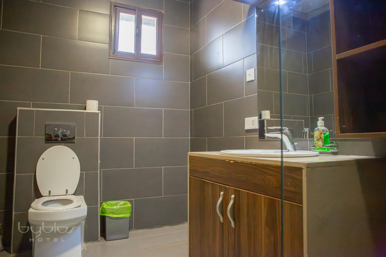 Bathroom 5, Byblos Hotel-Sky Osu, Accra