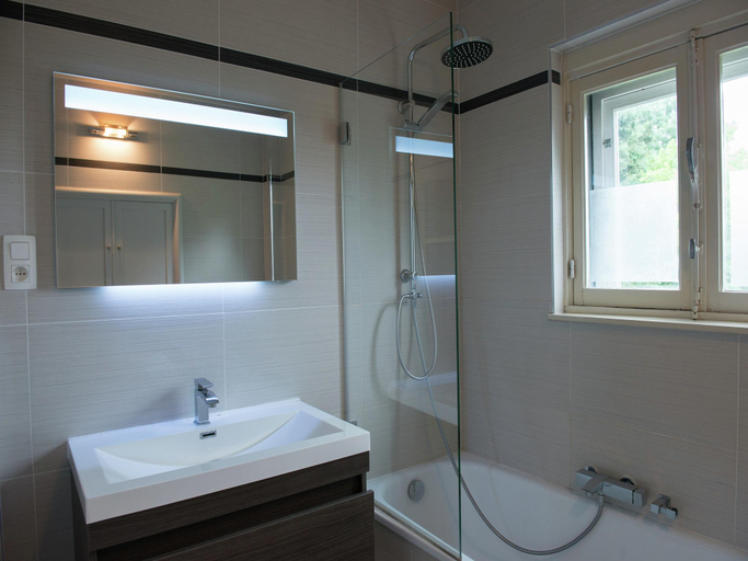 Bathroom 3, Mansion in Spa Liege with private garden, Liège
