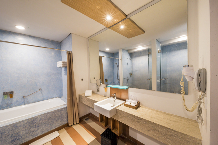 bathroom 7