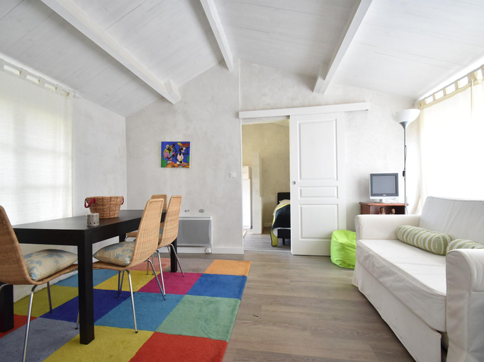 Others 5, Mansion in Charrin by Loire with Pool, Nièvre