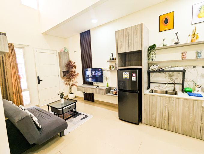 Dining Room, Lovina Carica 7 no.11 at Orchard Park Batam Center, Batam