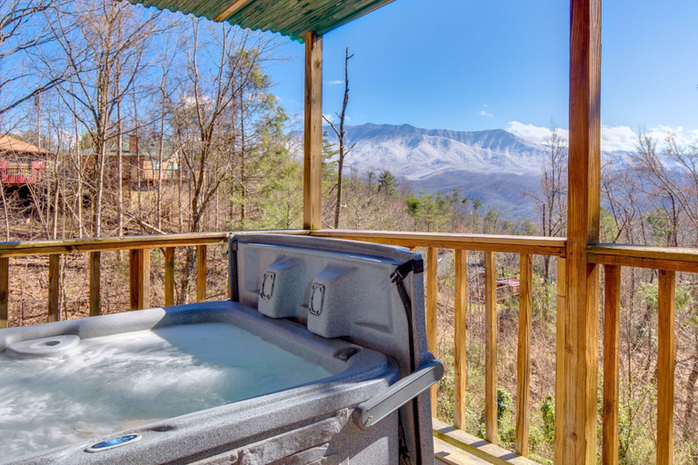 Others 1, Smoky Mountain Dreams, Sevier