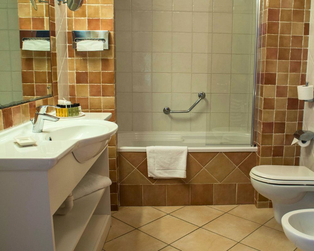 Bathroom, JR Resort Elba International, Livorno