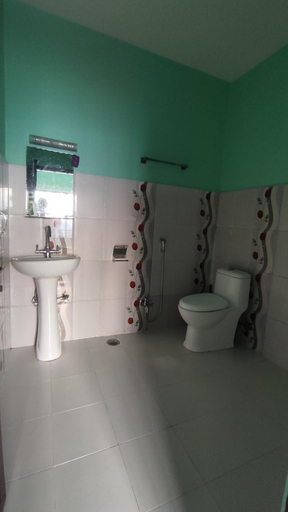 Bathroom 5, Sarangkot Hotel New Galaxy, Gandaki