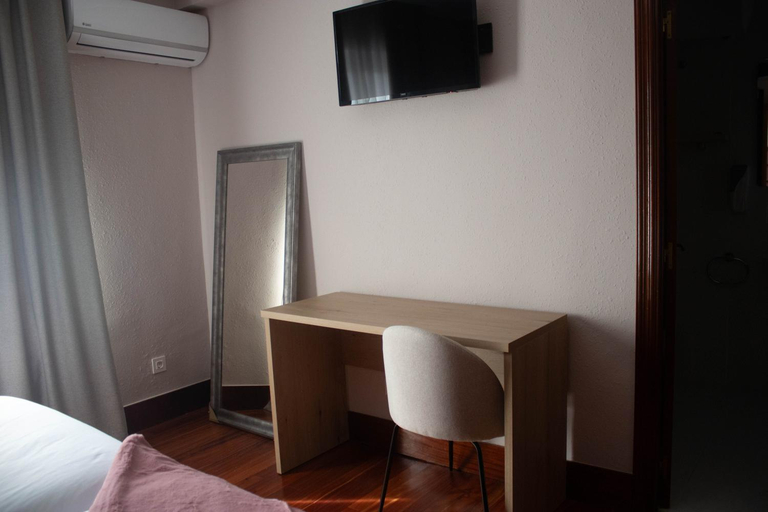 Bedroom 3, HOTEL BERMEO, Vizcaya
