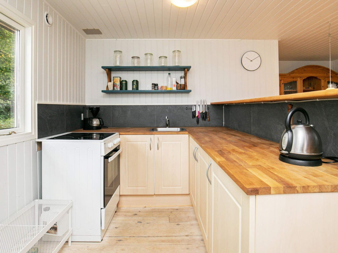 Others 5, 6 Person Holiday Home in Thyholm, Struer