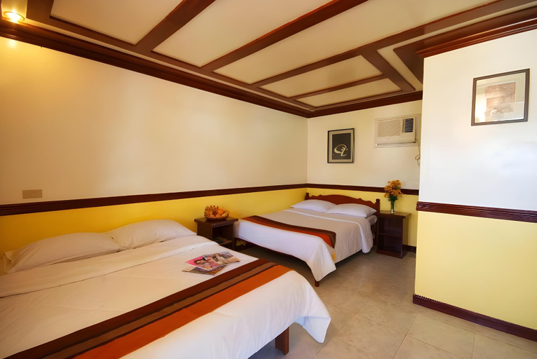 Bedroom 2, Angelyn's Dive Resort, Puerto Galera