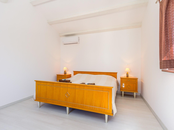 Bedroom 3, Villa in Istria with Pool near Croatian Sea, Svetvinčenat