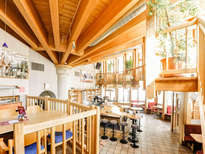 Food & Drinks 3, Apartment in Huben near Ski Slopes, Imst
