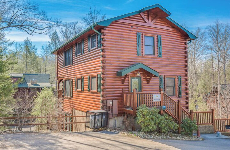 Exterior & Views 1, Standing Bear Lodge, Sevier