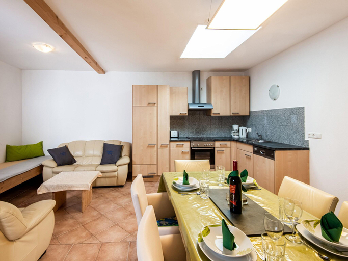 Others 5, Apartment in Aschau near Kaltenbach Ski Lift, Schwaz