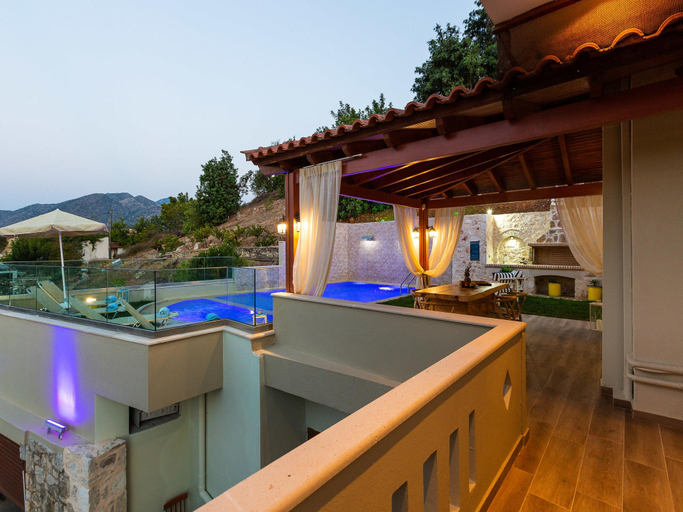 Others 3, Villa in Crete with Private Pool Beaches Nearby, Crete