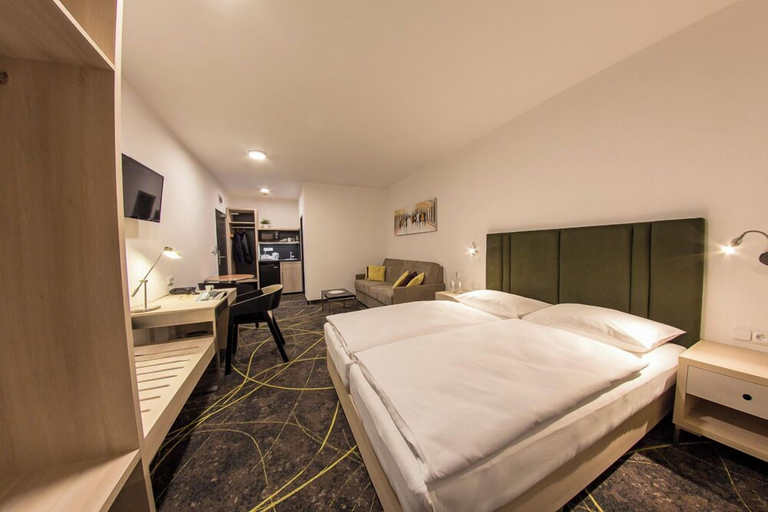 Bedroom 3, Hotel Valcha, Praha 6