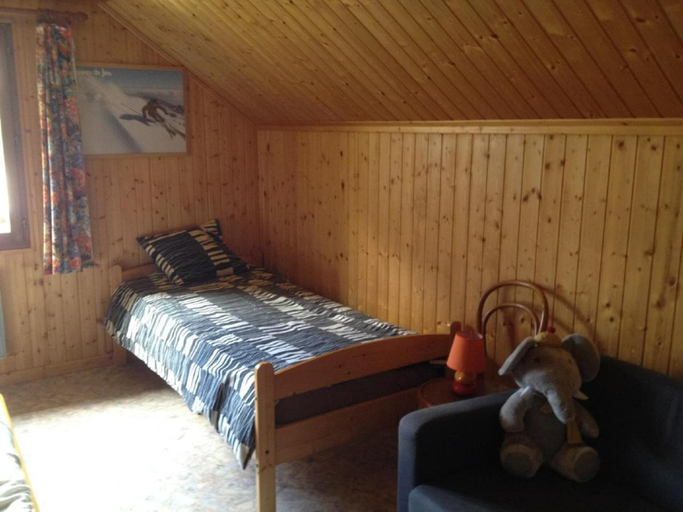 Room 3, Gite de la Marandine in Metabief With Garden, Doubs