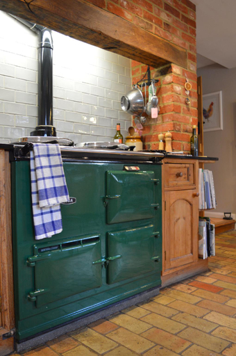 Others 4, Motts Cottage, Essex