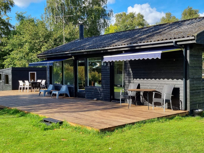 Outdoor dining 2, 4 Person Holiday Home in Holbaek, Holbæk