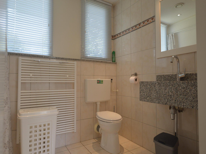 Bathroom 3, Holiday Home near Sallandse Heuvelrug, Ommen