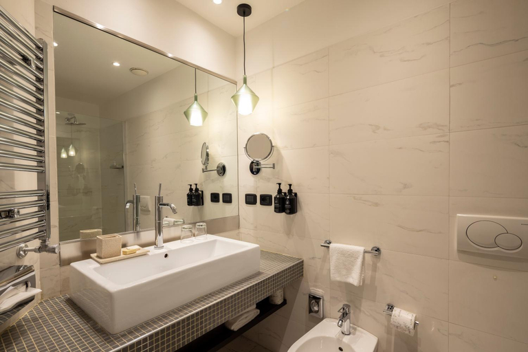 Bathroom 4, TownHouse 70, Torino