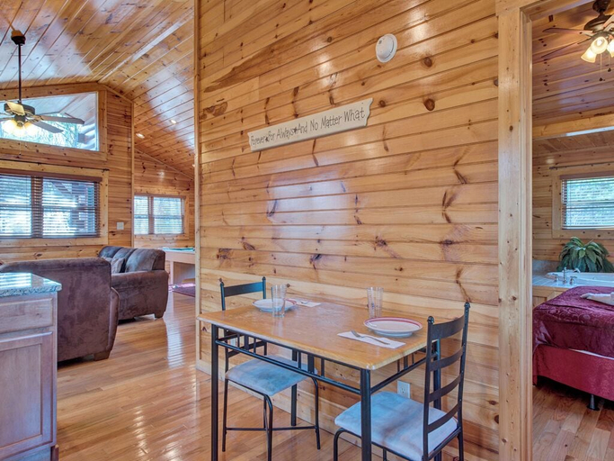 Others 5, Magic Moments II by Jackson Mountain Rentals, Sevier