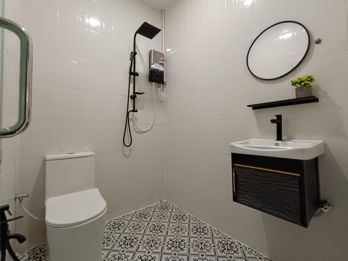 Bathroom 3, Alameen Boutique Hotel, Perlis