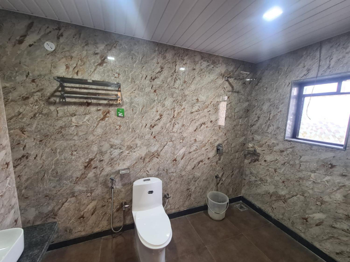 Bathroom 2, Hill View Hotel By BIL, Pune