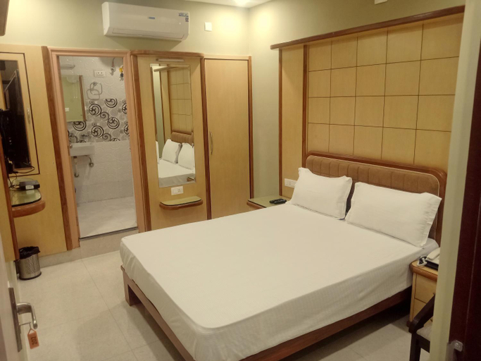 Bedroom 3, Hotel Shri Gourav, Bikaner