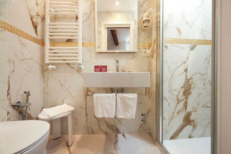 Bathroom 4, Da Bruno, Venezia